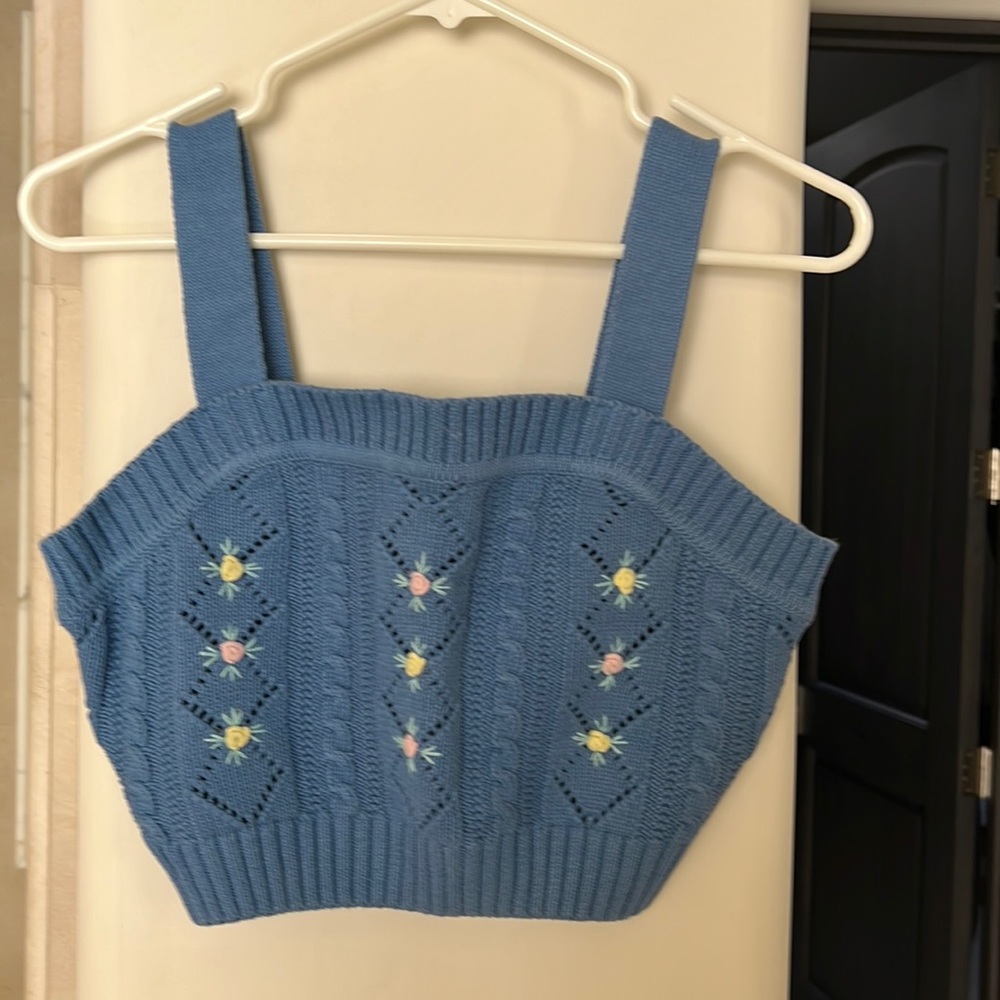 Cropped sweater